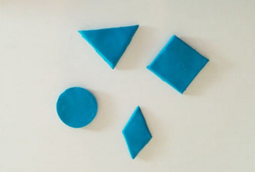 Teaching 2D and 3D Shapes – A Fun Playdough Maths Lesson Plan