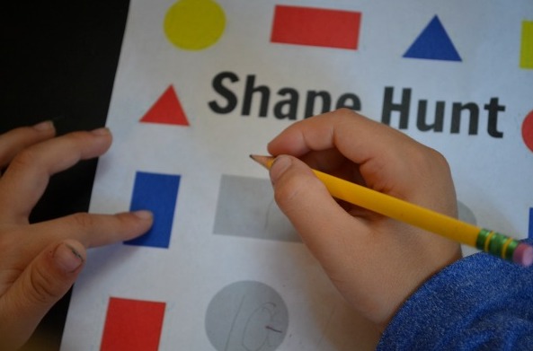 Shape Hunt – A Mathematics Lesson Plan on Describing 2D Shapes